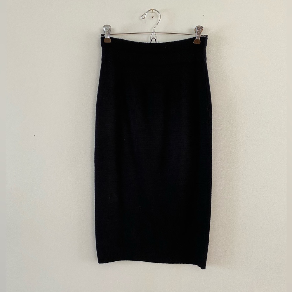 Classic vintage 80s/90s black Tricorama wool blend midi pencil skirt